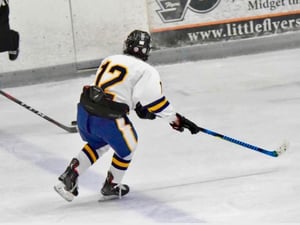 Club ice hockey delivers a dominating performance on Senior Night